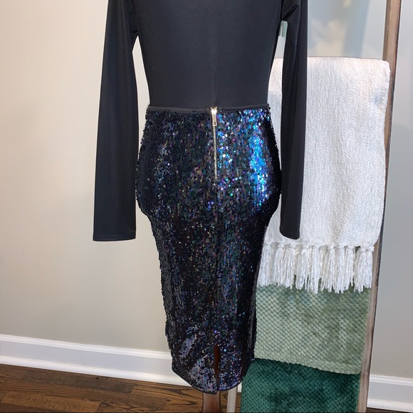 🧜🏼‍♀️ Shop 17 Sequined Pencil Skirt - Picture 6 of 13